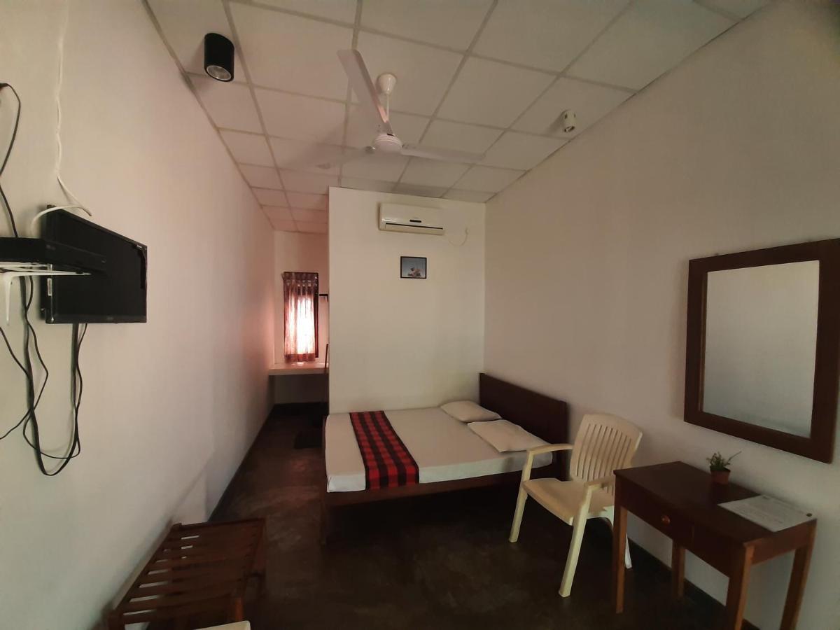 Katagamuwa Rest Hotel กตรคาม ภายนอก รูปภาพ