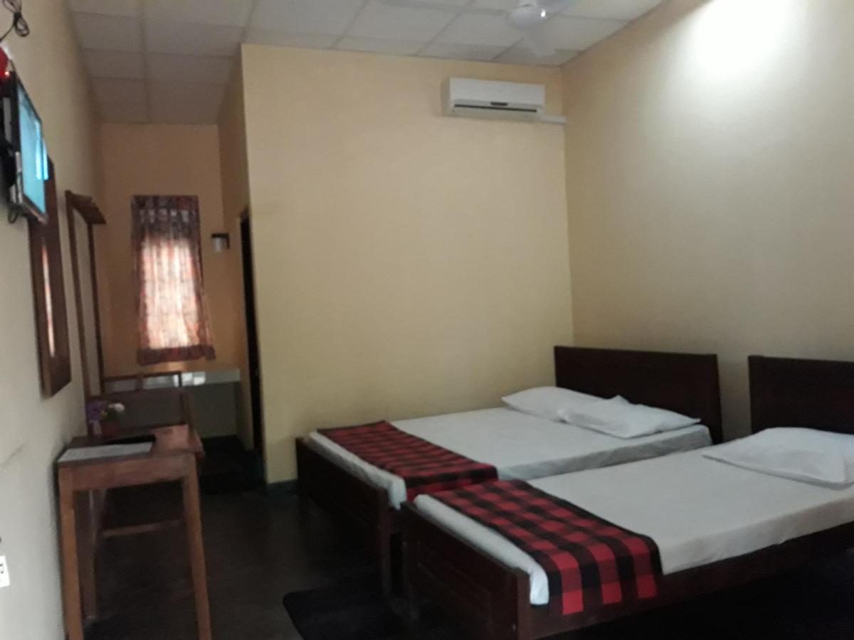 Katagamuwa Rest Hotel กตรคาม ภายนอก รูปภาพ