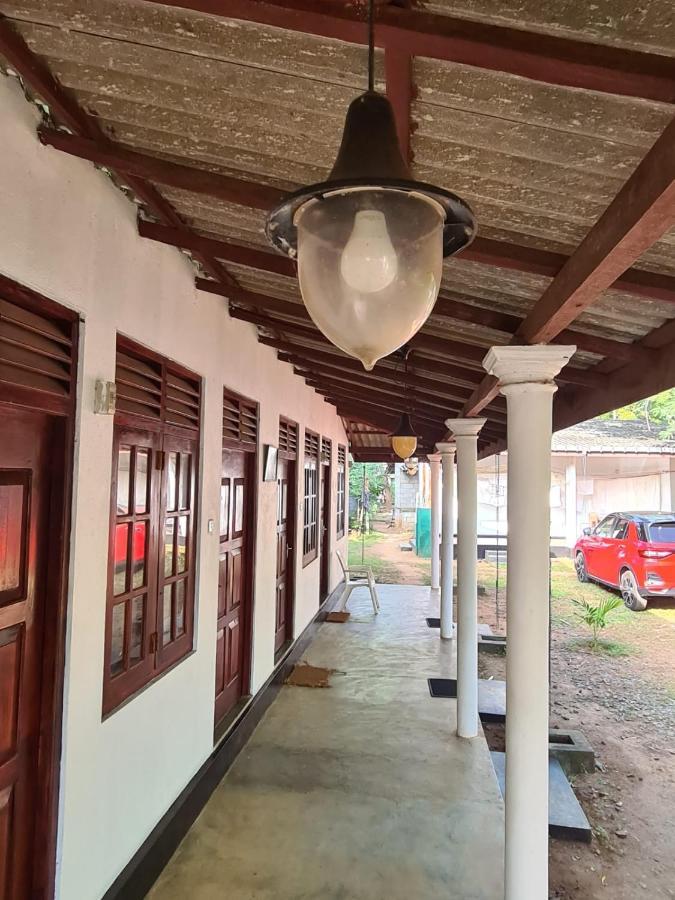 Katagamuwa Rest Hotel กตรคาม ภายนอก รูปภาพ